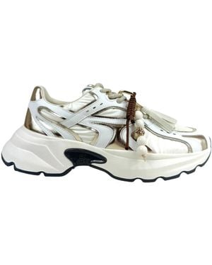 GIO+ Trainers - White