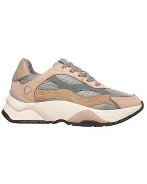 Philippe Model Sneakers Mit Dynamischem Mehrschichtigem Obermaterial - Weiß