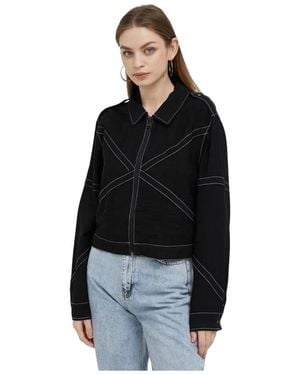 DKNY Jassen ,Zwart ,Nylon Cropped Jas Met Contrasterende Stiksels