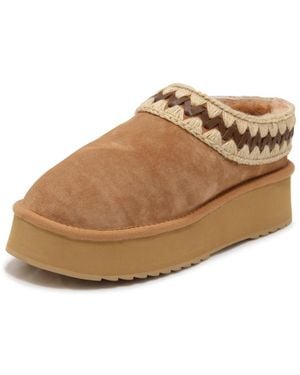 Mou Slippers - Brown