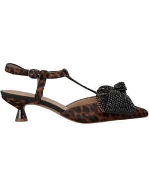 Alma En Pena. Court Shoes - Black