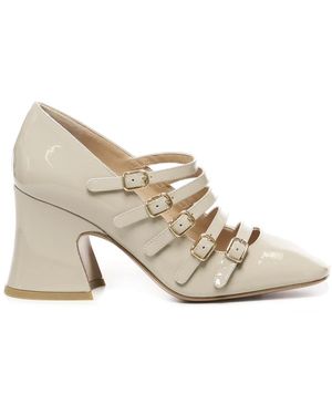 Chloé Court Shoes - White