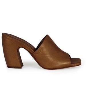 Cortana Heeled Mules - Marrone