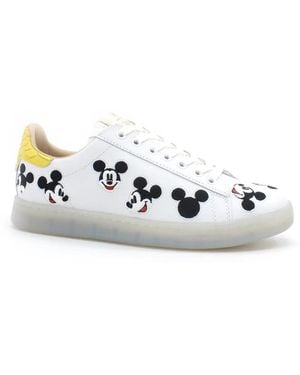 MOA Sneakers - Blanco
