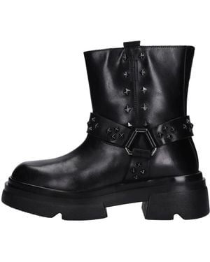 Emanuélle Vee Ankle Boots - Black