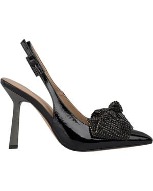 Alma En Pena. Court Shoes - Black