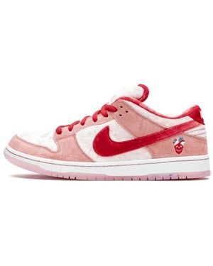 Nike Sb Dunk Low Strangelove - Pink