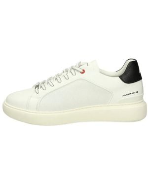 Ambitious Trainers - White