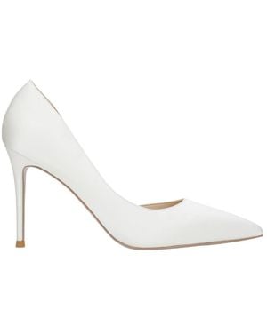 ESTRO Court Shoes - White