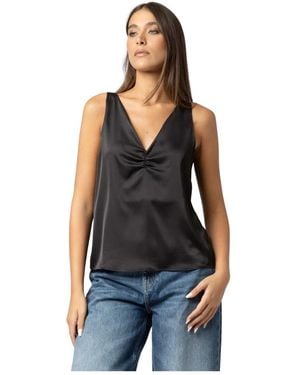 Kocca Sleeveless Tops - Black