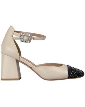 Alma En Pena. Court Shoes - Metallic