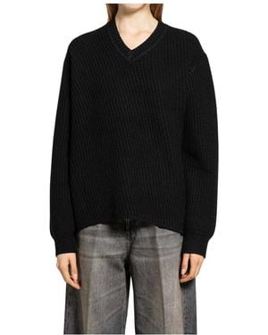 6397 Angled Rib V-Neck - Zwart