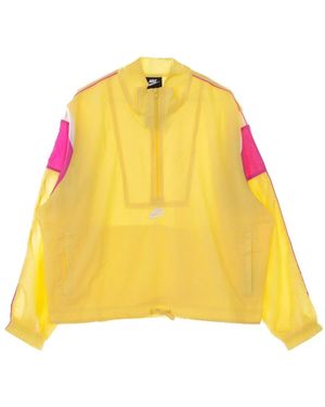 Nike Light Jackets - Yellow