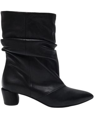 Poeve Heeled Boots - Negro