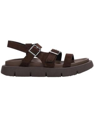 ESTRO Flat Sandals - Brown