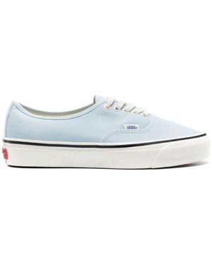 Vans Blaue canvas-sneaker mit streifendetails - Weiß