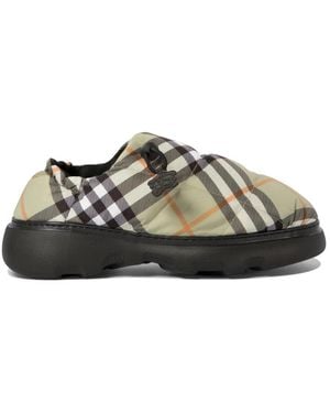 Burberry Slippers - Green