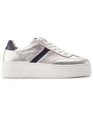 Shoon Sh Ire Leather - White