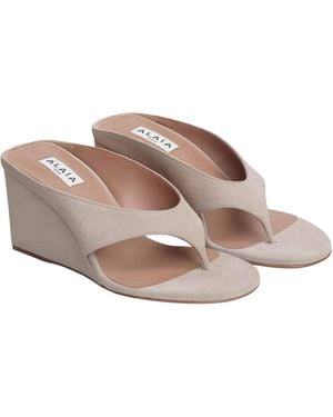 Alaïa Cube Suede Wedge Thong Sandals - Grey