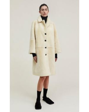 UTZON Caleb Reversible Shearling Coat - Natural