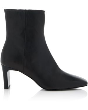 Flattered Moa Leather Ankle Boots - Black