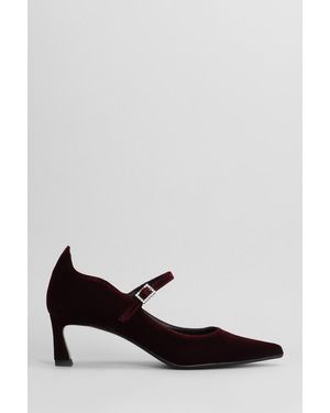 Chantal Pumps - White