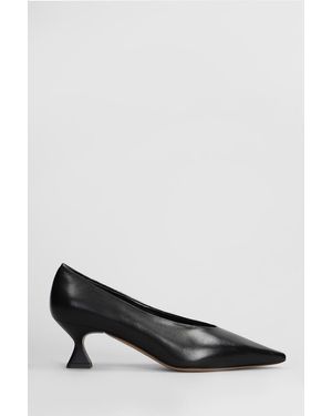 The Seller Court Shoes - Black