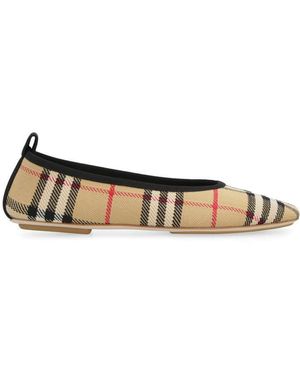 Flats burberry precio best sale