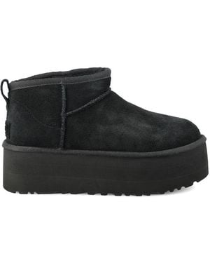 UGG Boots - Black