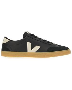 Veja Trainers - Black