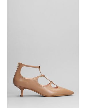 Anna F. Court Shoes - Brown