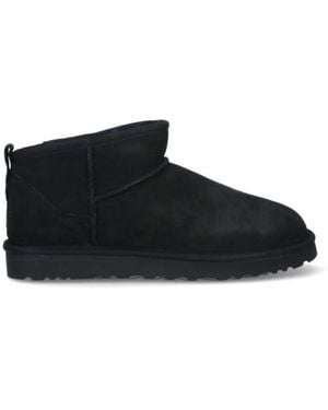 UGG Boots - Black