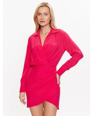 Sisley Kleid Für Den Alltag 4B5Flv03L Regular Fit - Pink