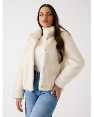 Guess Übergangsjacke 179847 Classic Fit - Natur