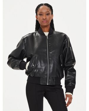 Calvin Klein Jacke Aus Kunstleder J20J223546 Regular Fit - Schwarz