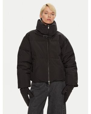 Gestuz Winterjacke Pinara 10909184 Loose Fit - Schwarz