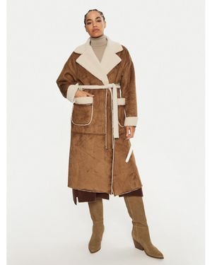 Dixie Fellmantel K683K010A Regular Fit - Braun