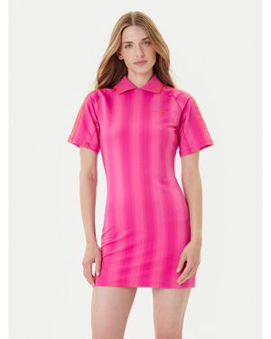 adidas Kleid Für Den Alltag Football Inspired Graphic Jw6013 Regular Fit - Pink
