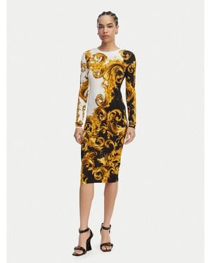 Versace Jeans Couture Kleid Für Den Alltag 80Hao9P0 Js547 Slim Fit - Mettallic