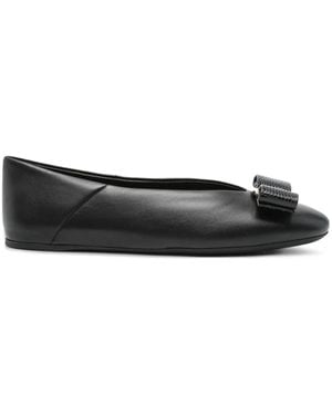 バレエシューズ Ferragamo Black Patent Leather Linette Ballerina Ferragamo Black Patent Leather Linette Ballerina – LOZURI®