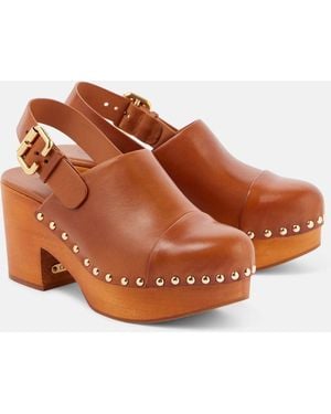 Chloé Jeannette Leather Wedge Clogs - Brown