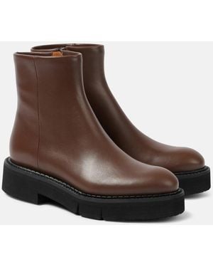 Robert Clergerie Clover Leather Chelsea Boots - Brown