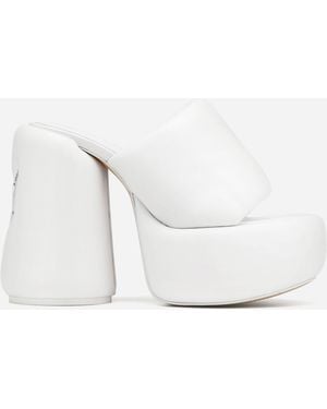 Naked Wolfe Wow White