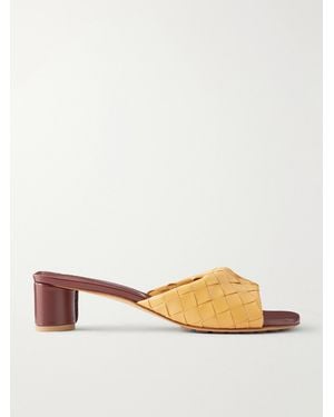 Bottega Veneta Livia Intrecciato Leather Mules - Natural