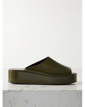 【THE ROW】Emi グロスレザー プラットフォームスライド The Row Emi Glossed-Leather Platform Slides in Black | Lyst