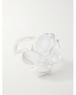 Completedworks Flower-Plated Ear Cuff - White