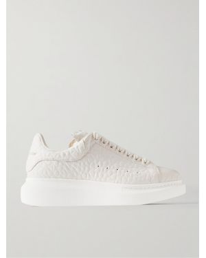 McQueen Sneakers Aus Strukturiertem Leder Mit Überstehender Sohle - Weiß