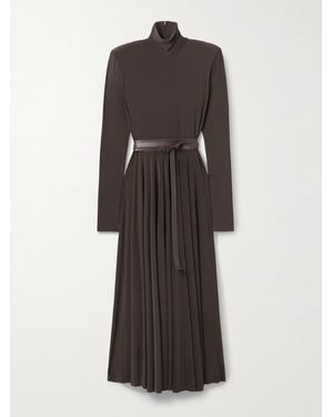 Norma Kamali Midikleid Aus Stretch-Jersey Mit Stehkragen Und Gürtel - Braun