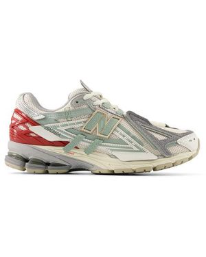 New Balance Trainers - Grey