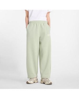 New Balance Linear Heritage Fleece Barrel Leg Pant - Green